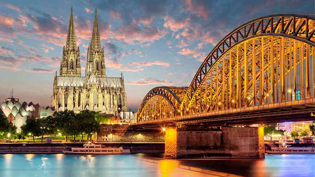 Puente de Hohenzollern en Colonia, Alemania 